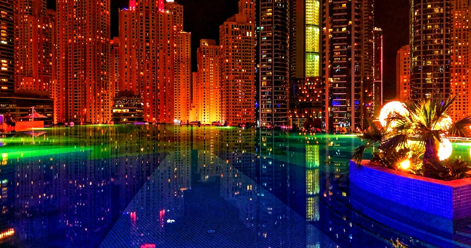 Best 10 Rooftop Pools in Dubai