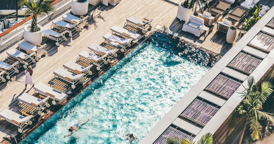 Best 10 Rooftop Pools in Dubai